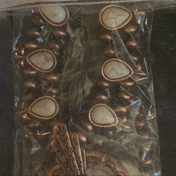 Navajo Bronze , white howlite white half moon Bottom Necklace - Picture 8 of 9